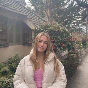 Meet your Posher, Christine